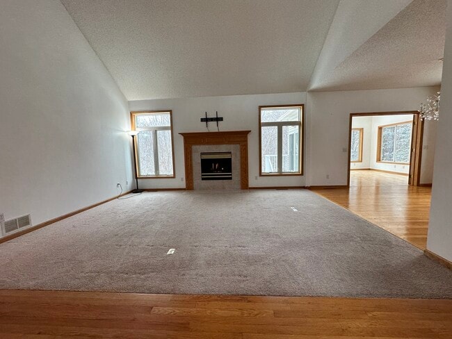 Building Photo - 1620 Spinaker Dr