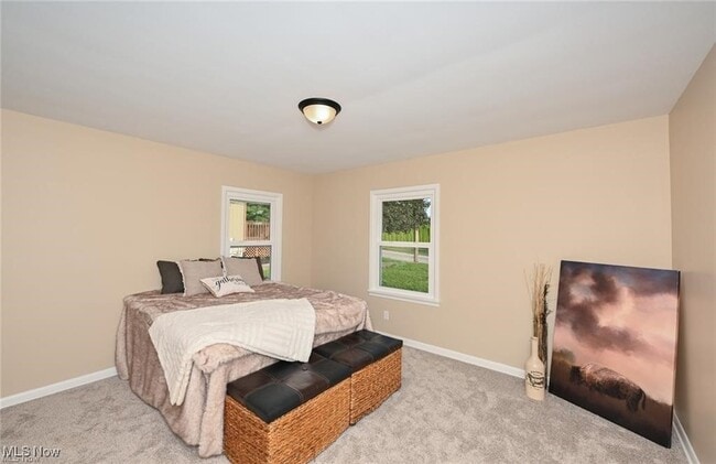 Building Photo - 357 E Paige Ave