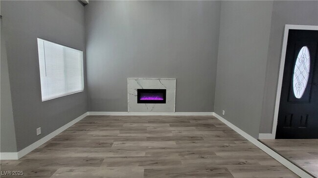 Building Photo - 2600 Sidonia Ave