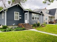 Building Photo - 3 bedroom house - Pet Friendly, Garage, Fenced Yard
