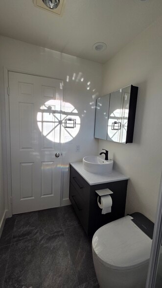 Bathroom - 21620 Burbank Blvd