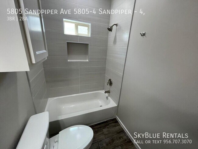 Building Photo - 5805 Sandpiper Ave