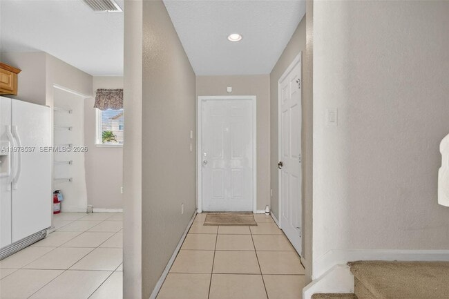 Building Photo - 6613 Winfield Blvd