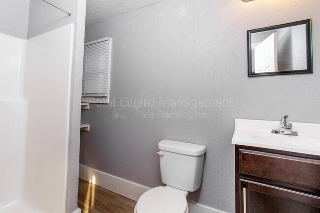Building Photo - 1422 S Wichita St