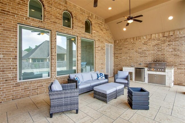 Building Photo - 918 Holly Chapple Dr