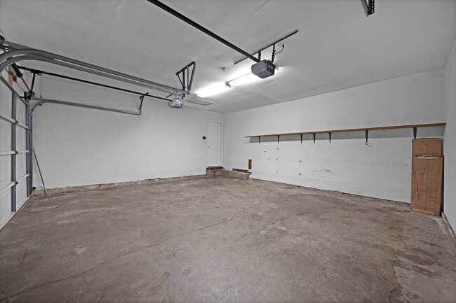 Building Photo - 611 Harvard Dr