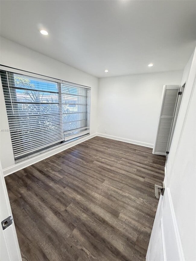 Building Photo - 20927 Sedgewick Dr