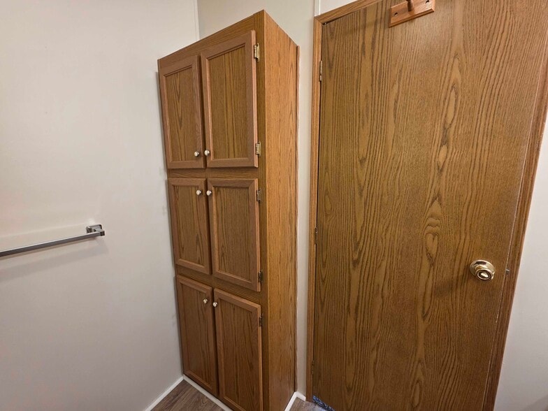 Building Photo - 4421 Beechwood St