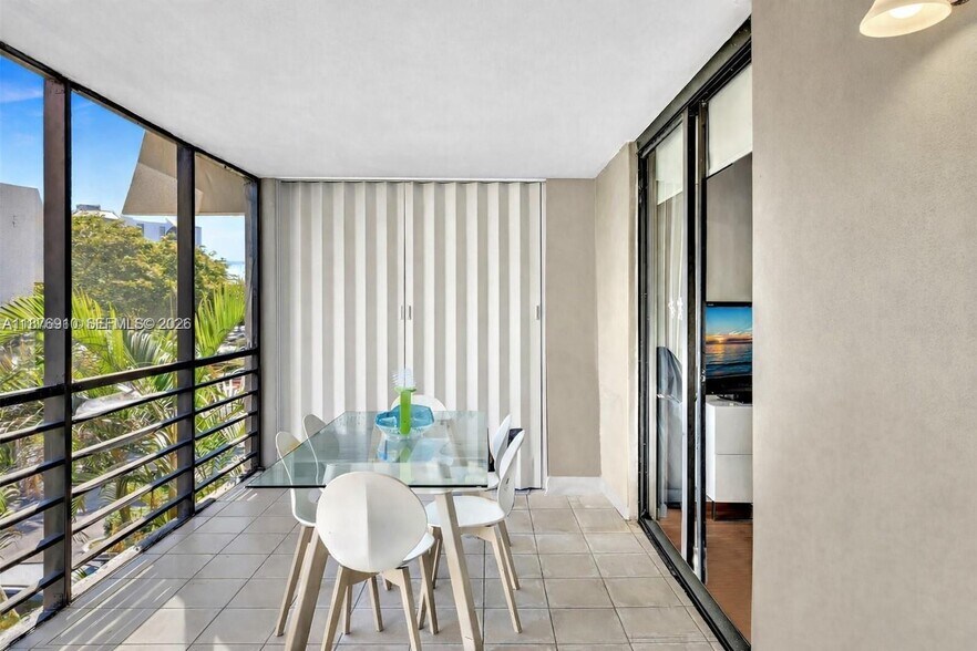 Building Photo - 20401 NE 30th Ave