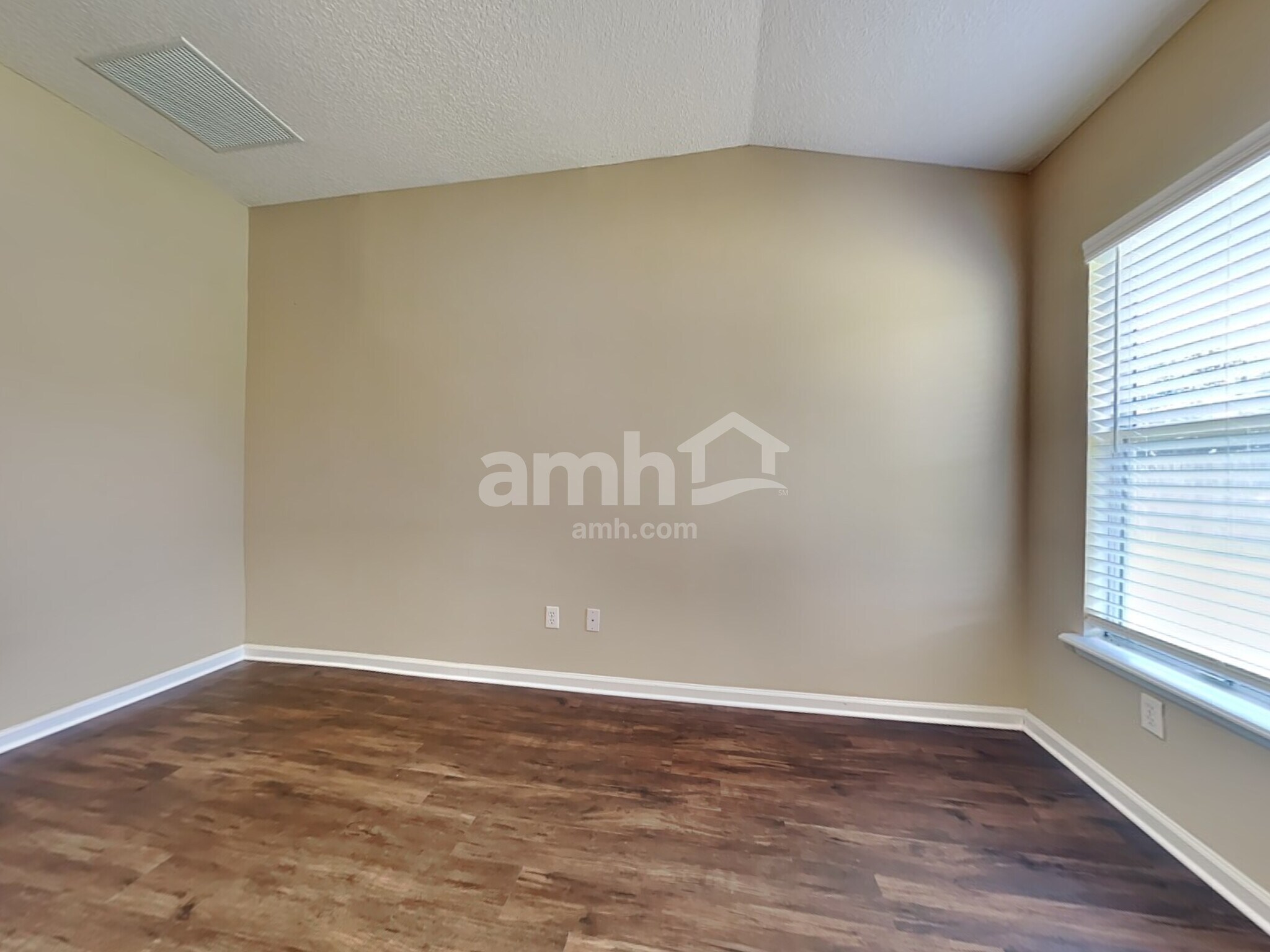 Building Photo - 9215 Hawks Haven Ct