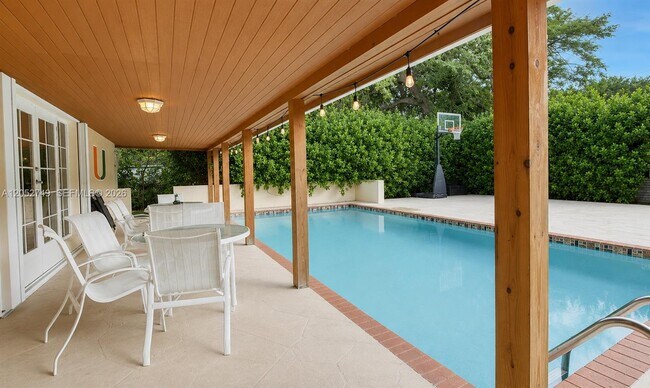 Building Photo - 6790 SW 54th St