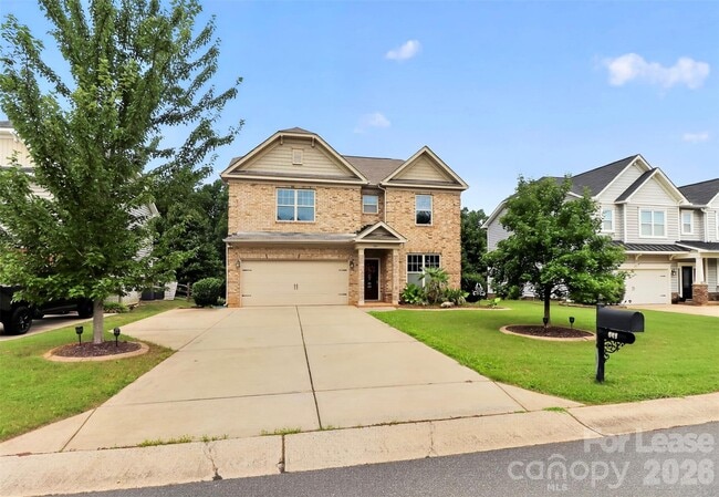 Building Photo - 549 Daventry Ct