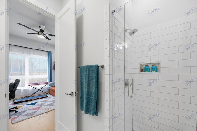 Building Photo - 2620 Valley View Ln