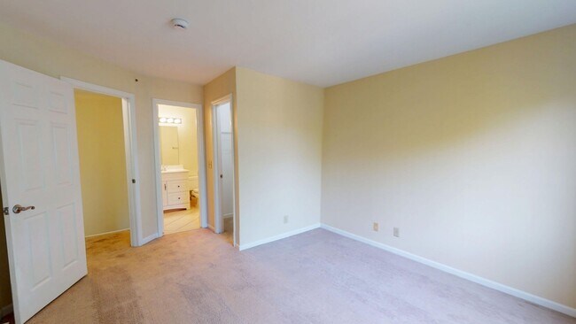 Building Photo - 10823 Hampton Mill Terrace