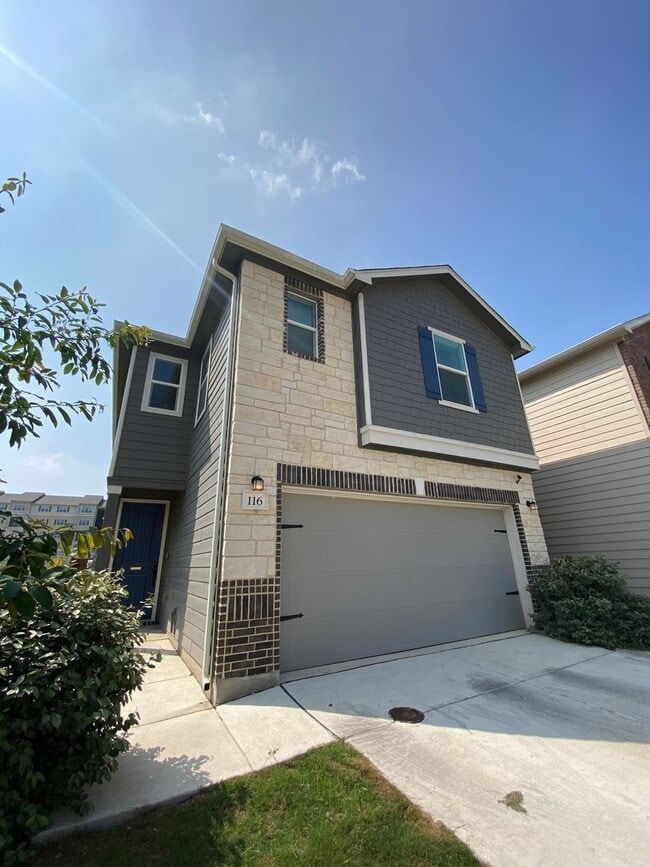 Primary Photo - NEAR MEDICAL CENTER AND UTSA! BEAUTIFUL 2 ...