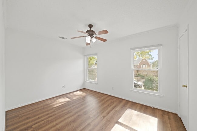 Building Photo - 21226 Park Willow Dr