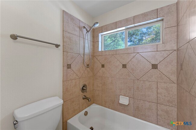 Building Photo - 781 Meridian Dr
