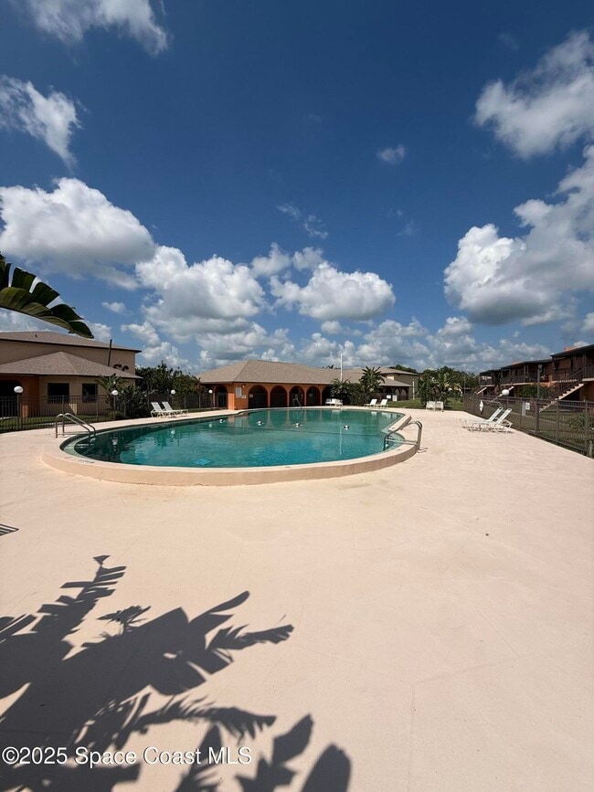Building Photo - 124 San Juan Cir