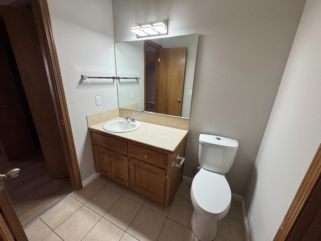 Building Photo - 410 Trent Ct