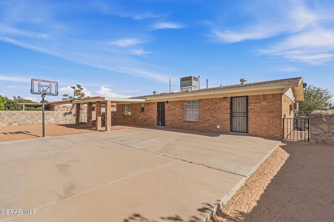 Building Photo - 11189 Ebb Tide Dr