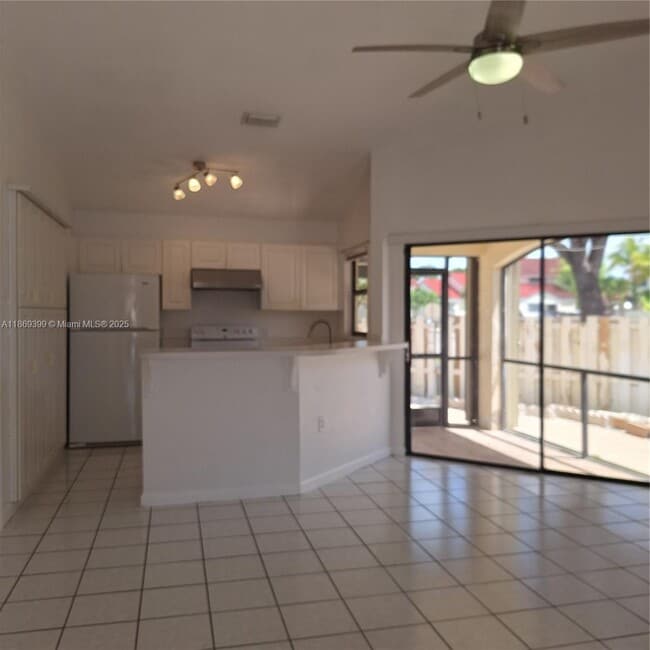 Building Photo - 3214 San Remo Cir