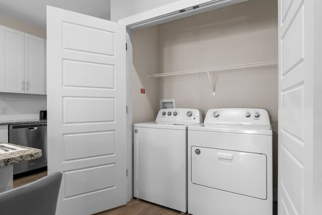 Building Photo - 12550 Windy Pointe Lp