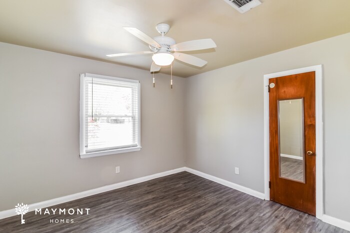 Building Photo - 740 Duval Dr