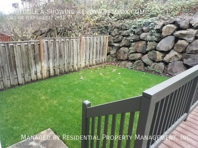 Building Photo - 15355 SW Greenfield Dr