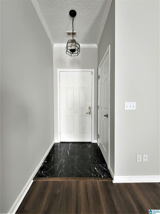 Building Photo - 3013 Bowron Rd