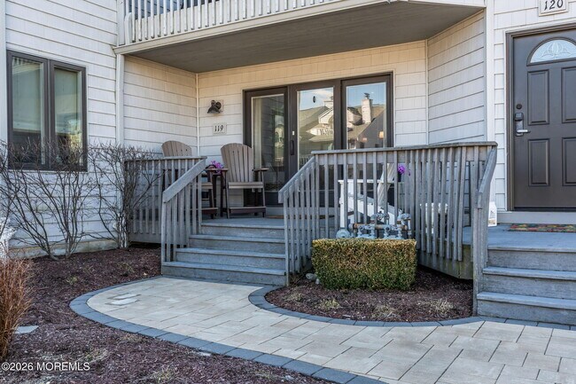 Building Photo - 119 Ashley Ave