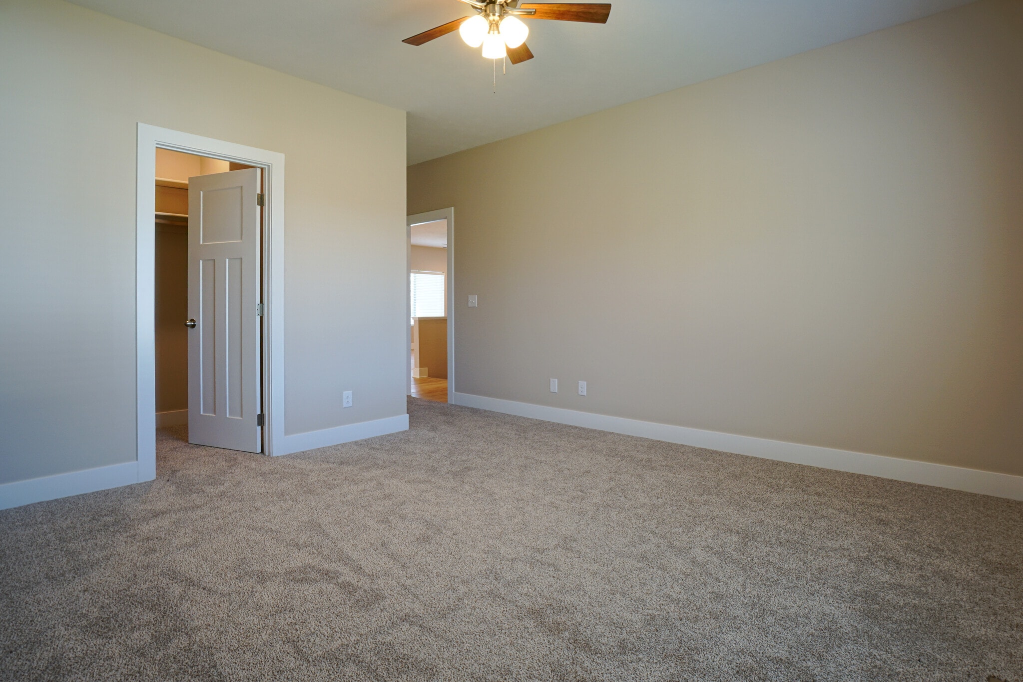 Building Photo - 8710 S 78th St