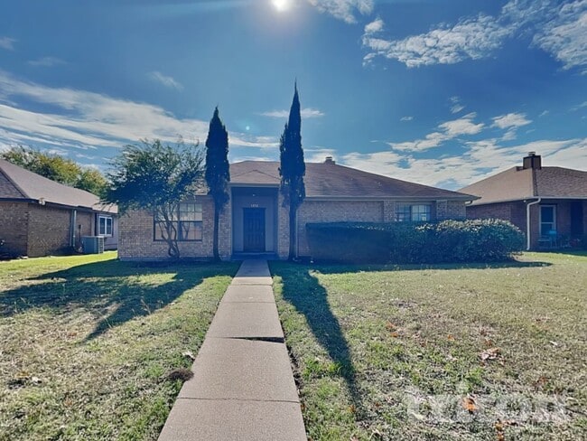 Building Photo - 1252 Payne Dr