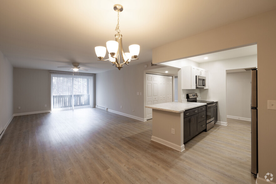 2BR, 2BA - 1133SF - Heritage Village Apartments