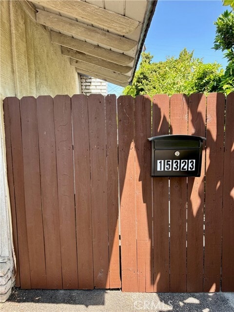 Building Photo - 15323 Via Verita Ave