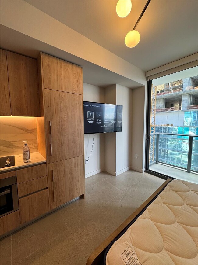 Building Photo - 11 NE 6th St