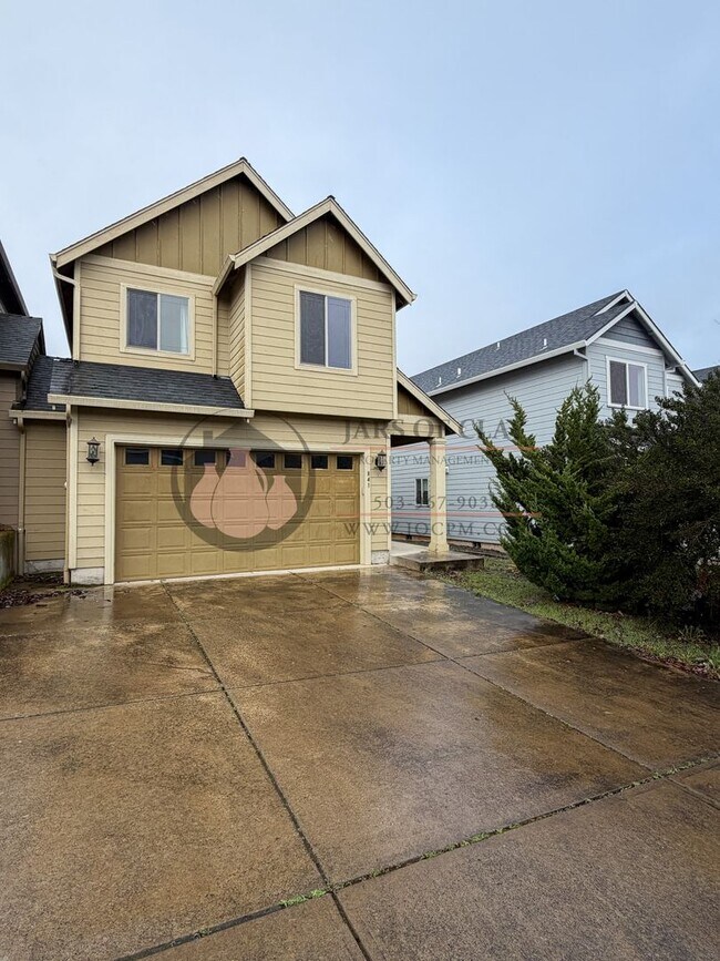 Building Photo - Move in Special $600 Off First Months-  Brand New Carpet & Freshly Painted