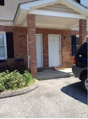 Building Photo - 803 E Davidson Ave