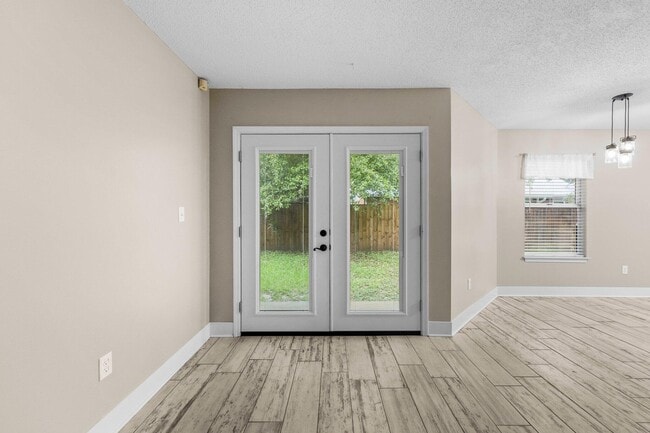 Building Photo - 3030 Blue Pine Ln