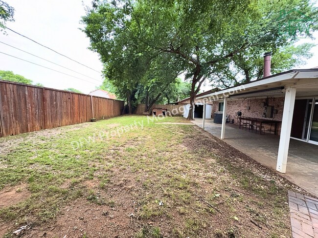 Building Photo - Charming 3-Bedroom Home for Lease in Arlington
