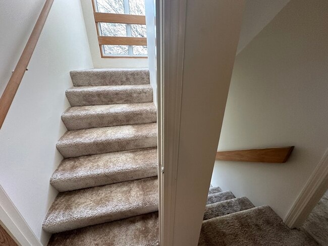 Building Photo - 89 Wilson St