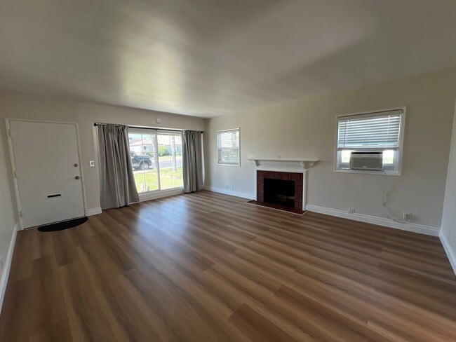 Building Photo - 314 N 19th St