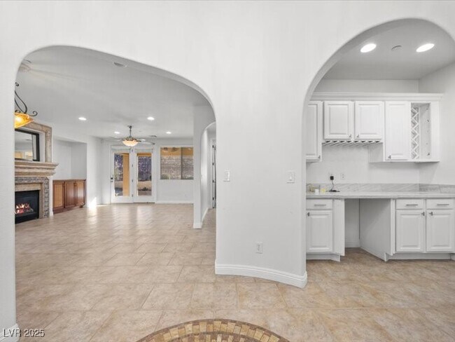 Building Photo - 1159 Calcione Dr