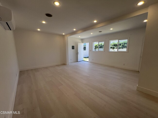Building Photo - 4934 Enfield Ave