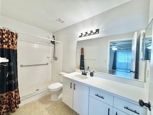 Building Photo - Winter Ridge Condo - Lake Views of Lake Co...