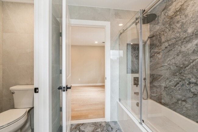 Building Photo - 66 E Gramercy Pl