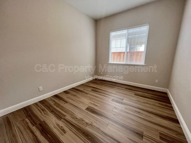 Building Photo - 3002 Pinnacles Wy