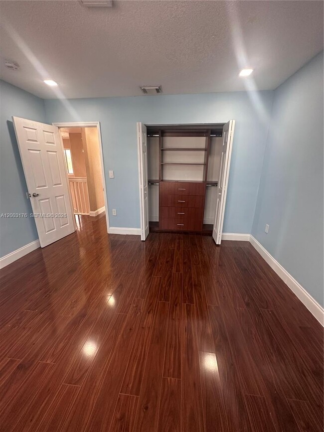 Building Photo - 15981 SW 54th Terrace