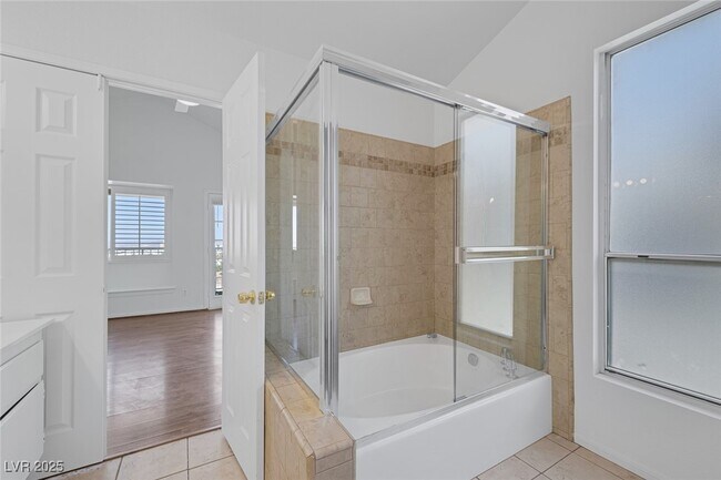 Building Photo - 1701 Duarte Dr