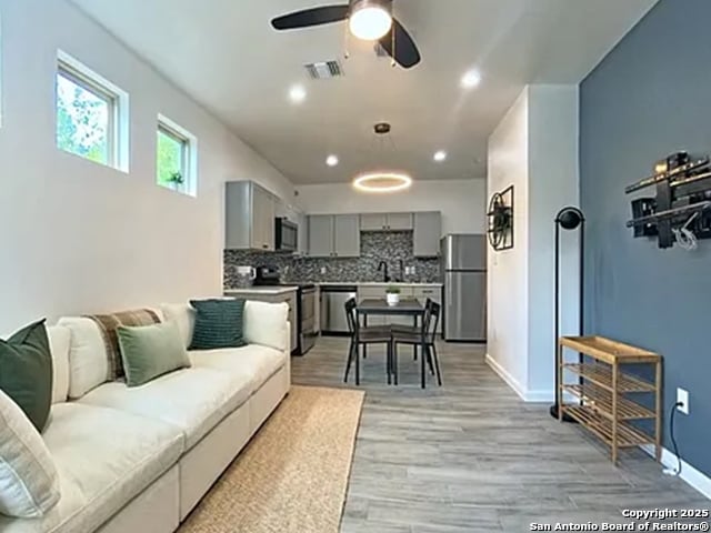 Building Photo - Rent Reduction Special!
