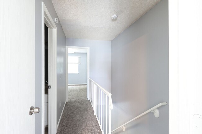 Building Photo - 2625 Farrow Ave